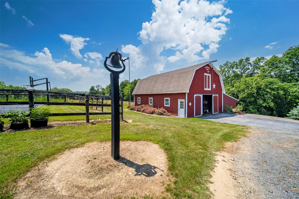 32 Old Chester Road Goshen, NY 10924