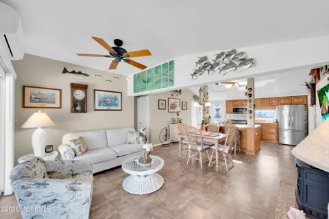 264 Heron Road