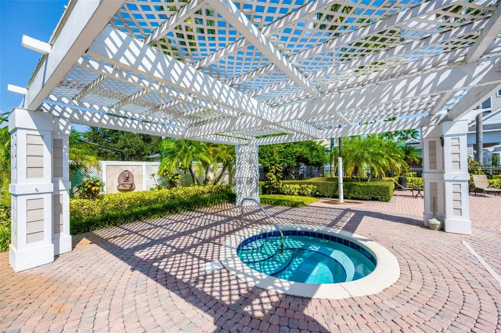 143 SOUTHERN PECAN CIRCLE #206 Winter Garden, FL 34787