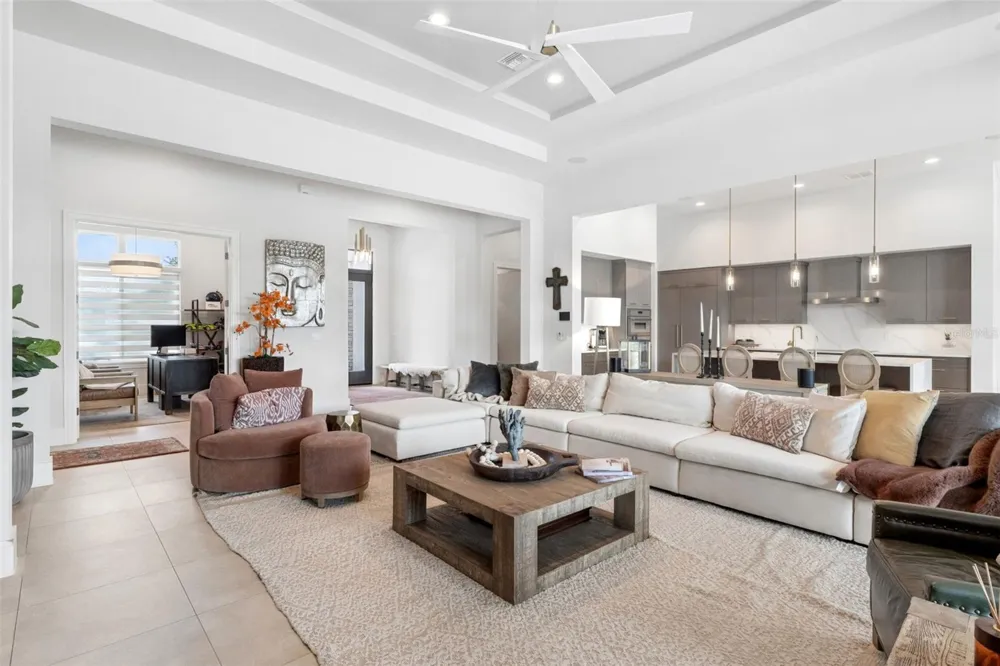 15220 PENDIO DRIVE Bella Collina, FL 34756
