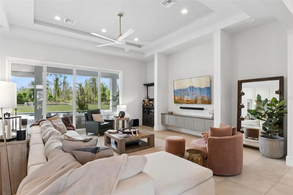 15220 PENDIO DRIVE Bella Collina, FL 34756