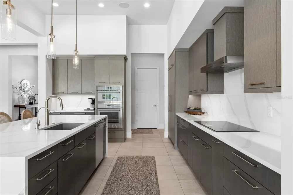 15220 PENDIO DRIVE Bella Collina, FL 34756
