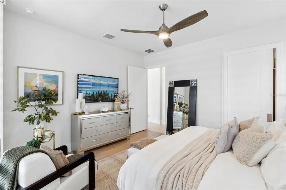 15220 PENDIO DRIVE Bella Collina, FL 34756