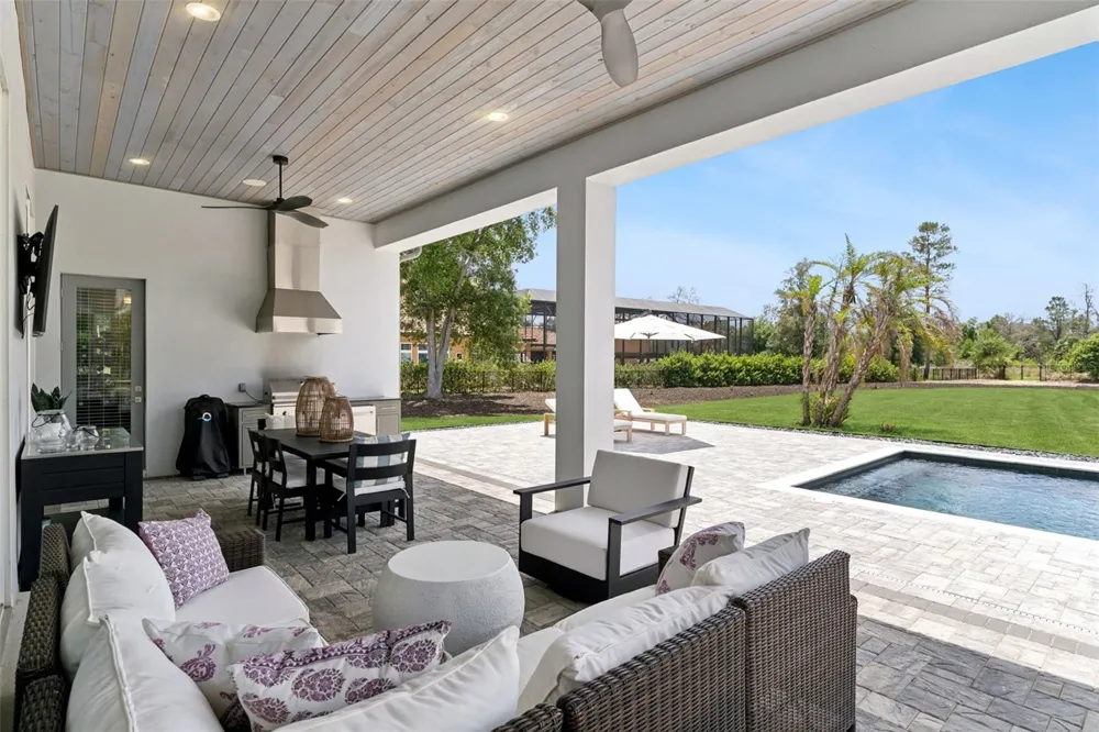 15220 PENDIO DRIVE Bella Collina, FL 34756