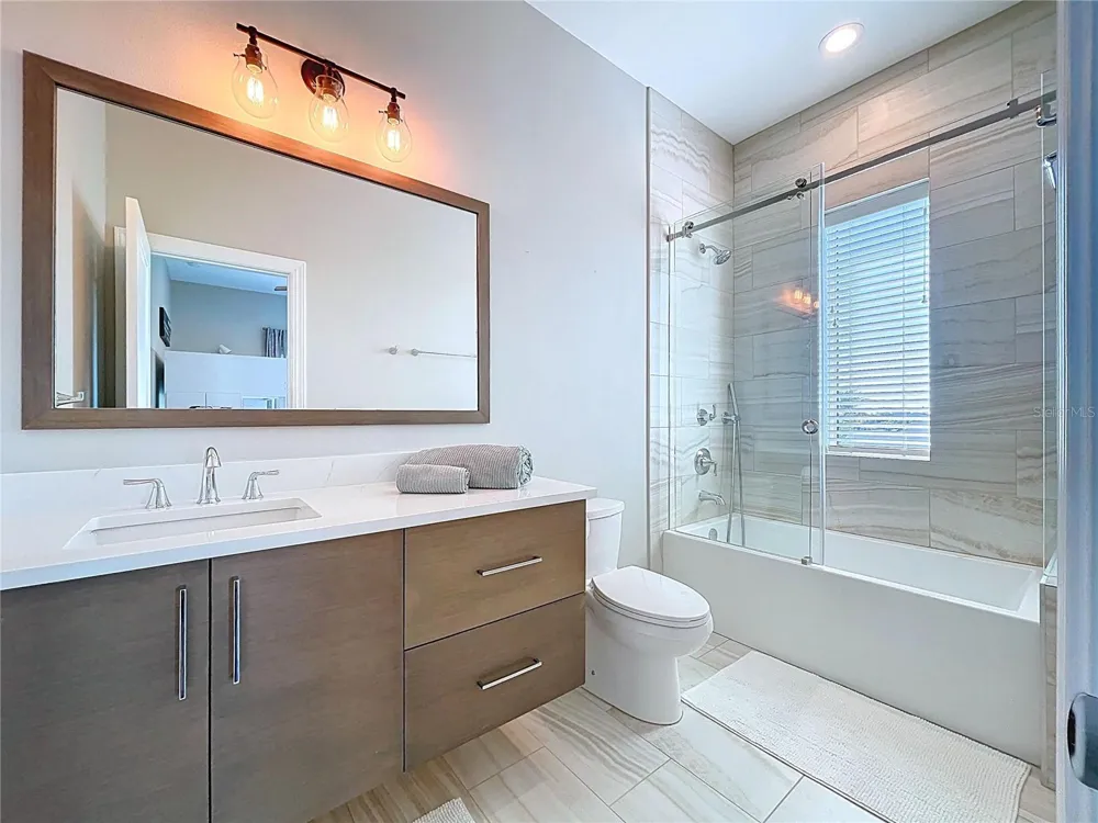 306 BAY PLZ Treasure Island, FL 33706