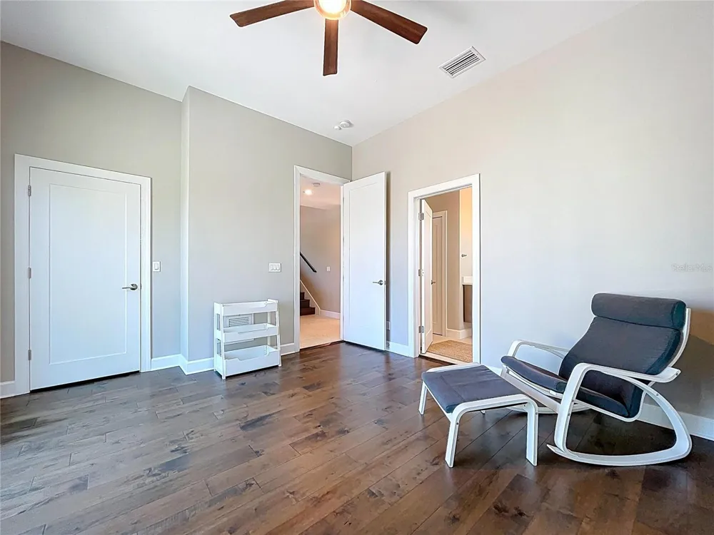 306 BAY PLZ Treasure Island, FL 33706