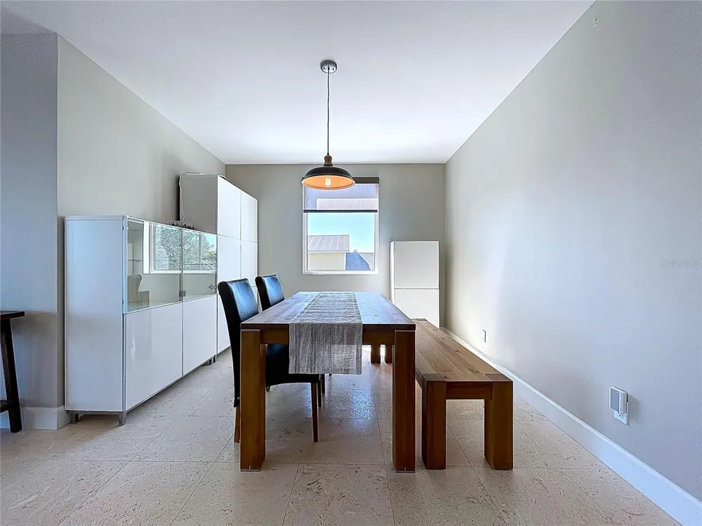 306 BAY PLZ Treasure Island, FL 33706