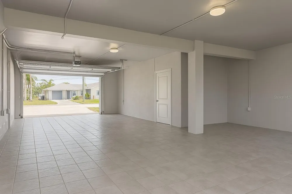 306 BAY PLZ Treasure Island, FL 33706