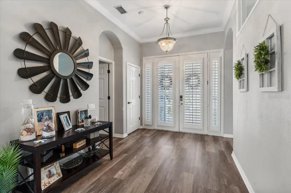 4748 COMPASS DRIVE Bradenton, FL 34208