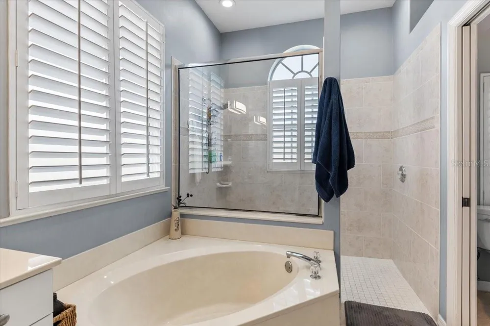 4748 COMPASS DRIVE Bradenton, FL 34208
