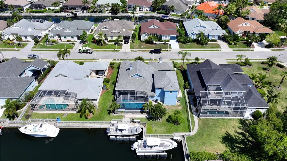 4748 COMPASS DRIVE Bradenton, FL 34208
