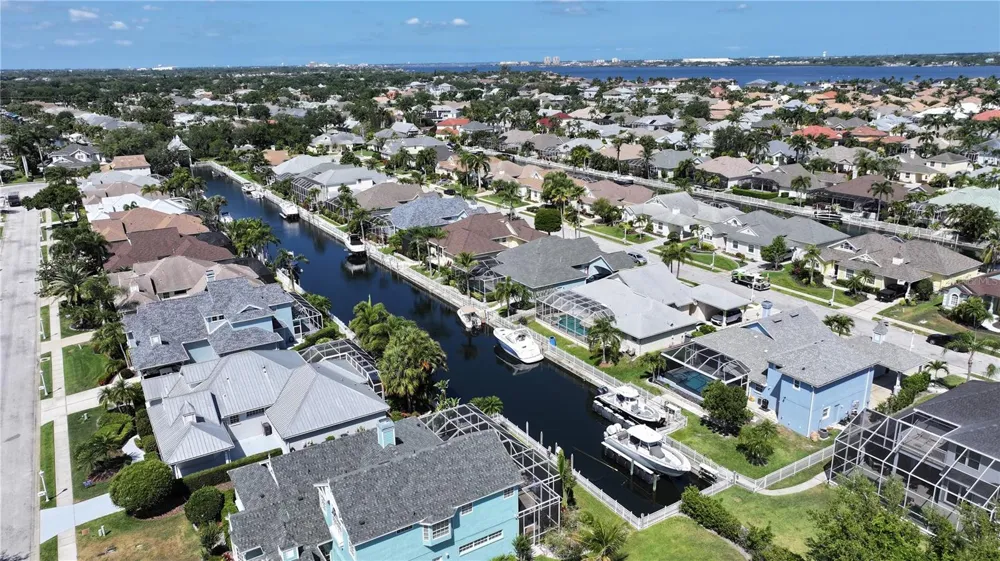 4748 COMPASS DRIVE Bradenton, FL 34208