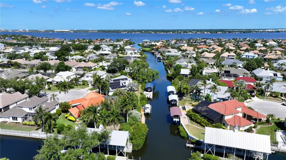 4748 COMPASS DRIVE Bradenton, FL 34208