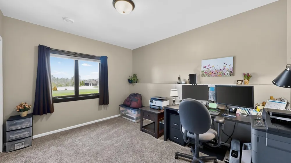 105 Hillwood Drive Lake City, MN 55041