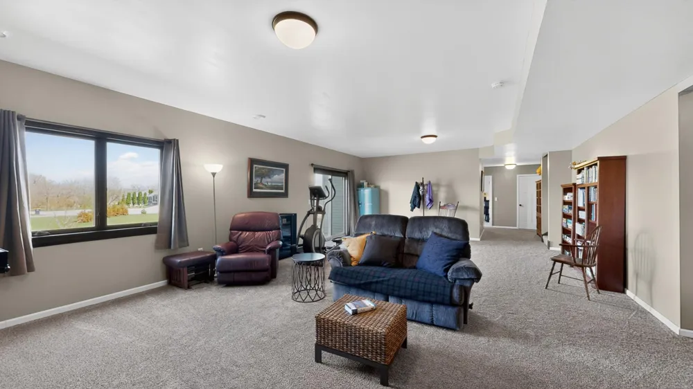 105 Hillwood Drive Lake City, MN 55041