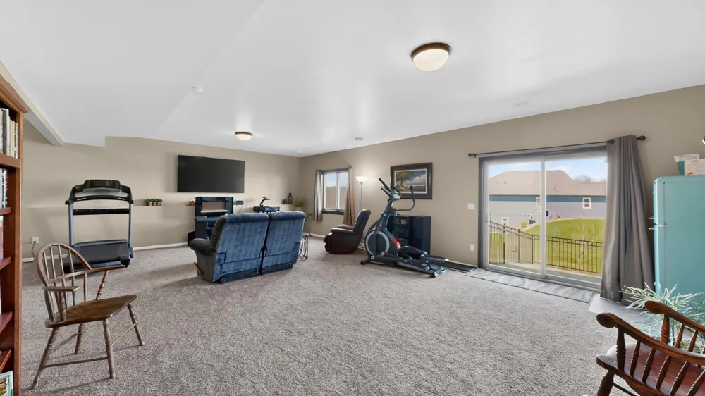 105 Hillwood Drive Lake City, MN 55041