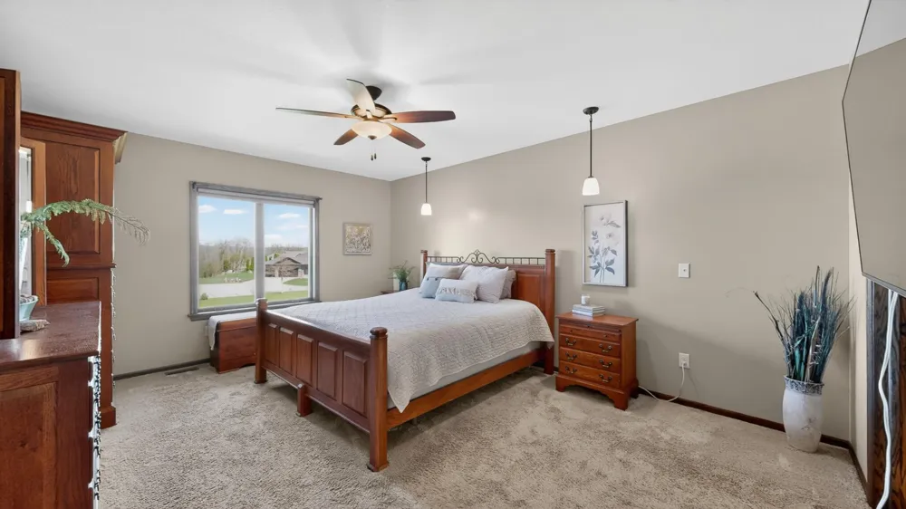 105 Hillwood Drive Lake City, MN 55041