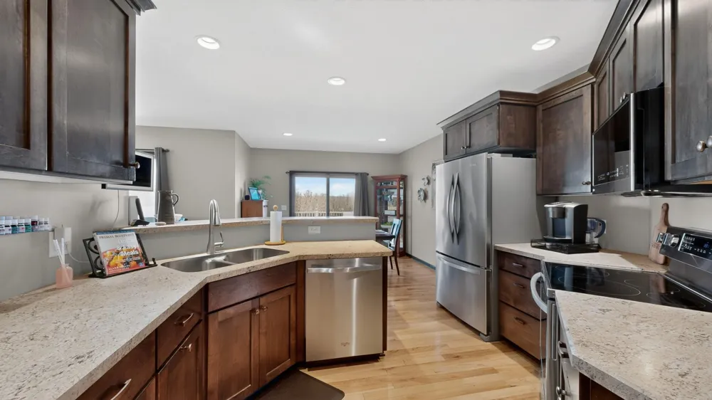 105 Hillwood Drive Lake City, MN 55041