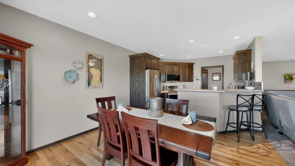 105 Hillwood Drive Lake City, MN 55041