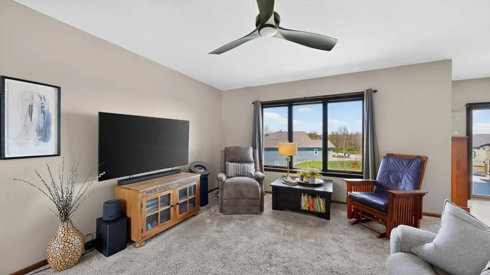 105 Hillwood Drive Lake City, MN 55041