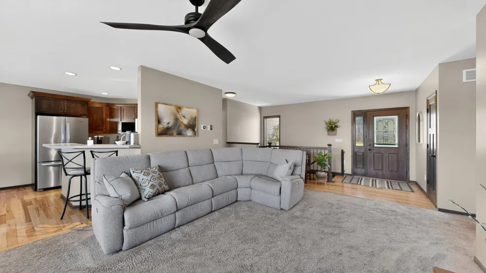 105 Hillwood Drive Lake City, MN 55041