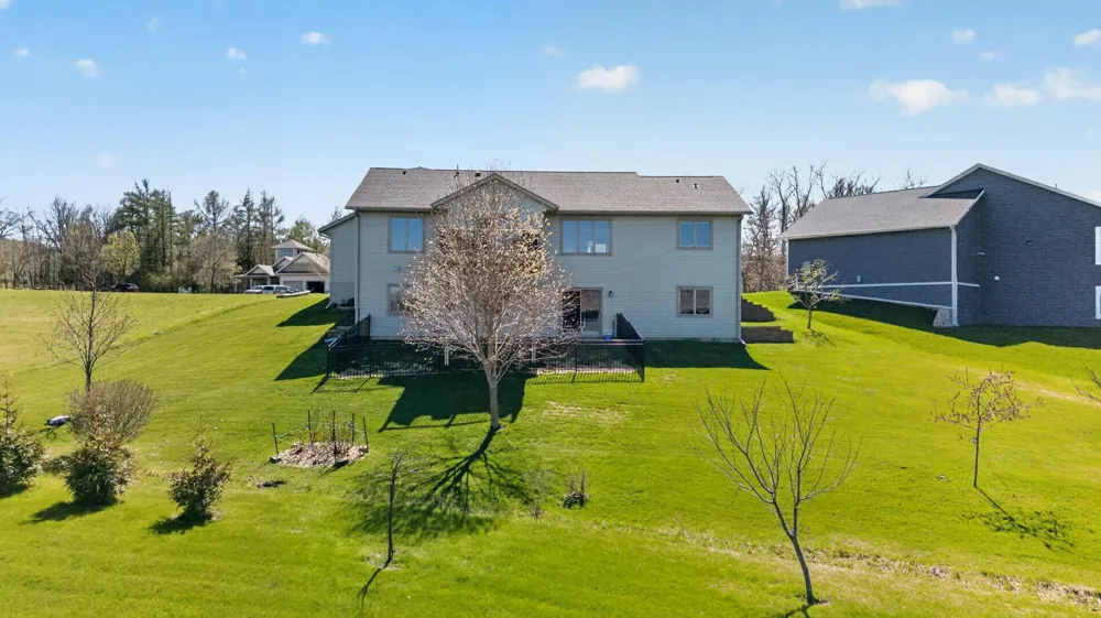 105 Hillwood Drive Lake City, MN 55041