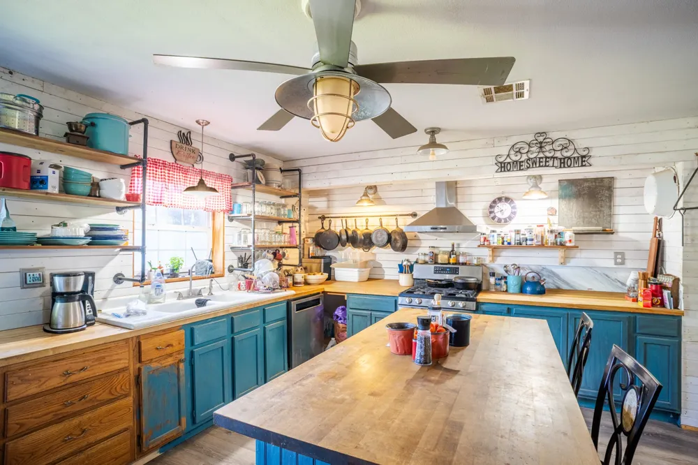 682 Lcr 450 Mexia, TX 76667