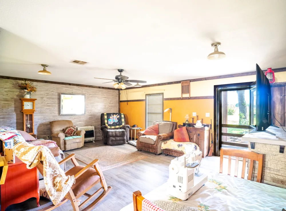 682 Lcr 450 Mexia, TX 76667