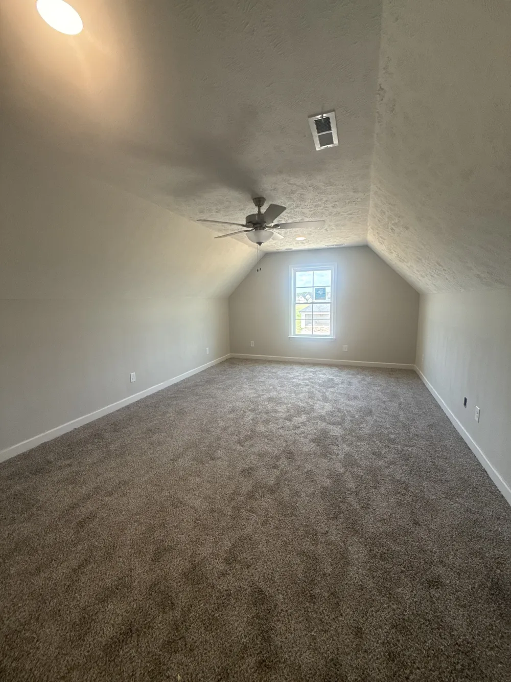 3180 Dusenburg Dr Christiana, TN 37037