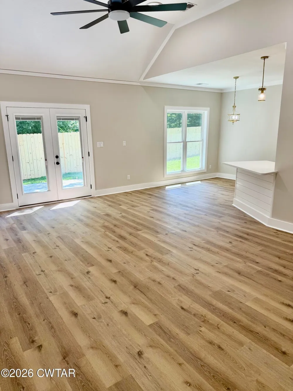 25 Weatherstone Dr Jackson, TN 38305