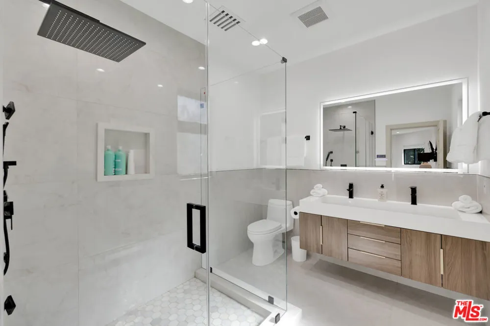 4418 Farmdale Avenue Studio City, CA 91602