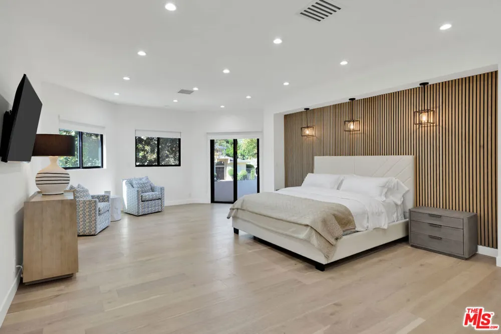 4418 Farmdale Avenue Studio City, CA 91602