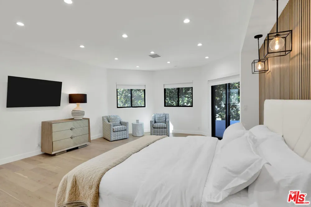 4418 Farmdale Avenue Studio City, CA 91602