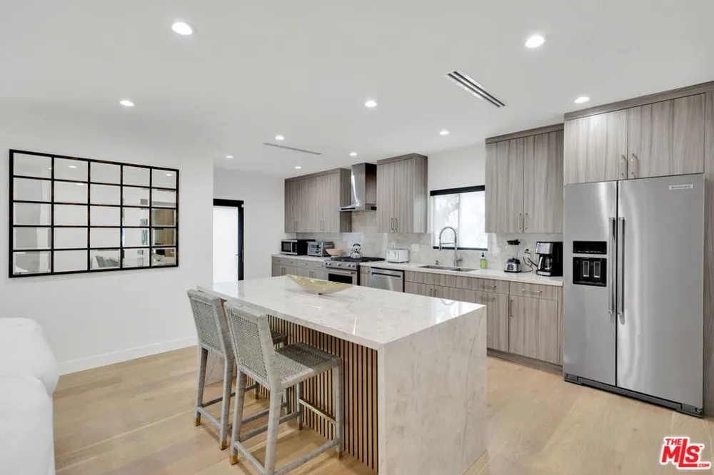 4418 Farmdale Avenue Studio City, CA 91602