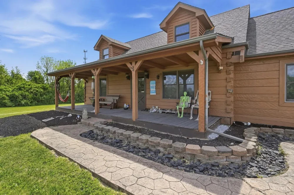 255 W Pekin Road Clearcreek, OH 45036