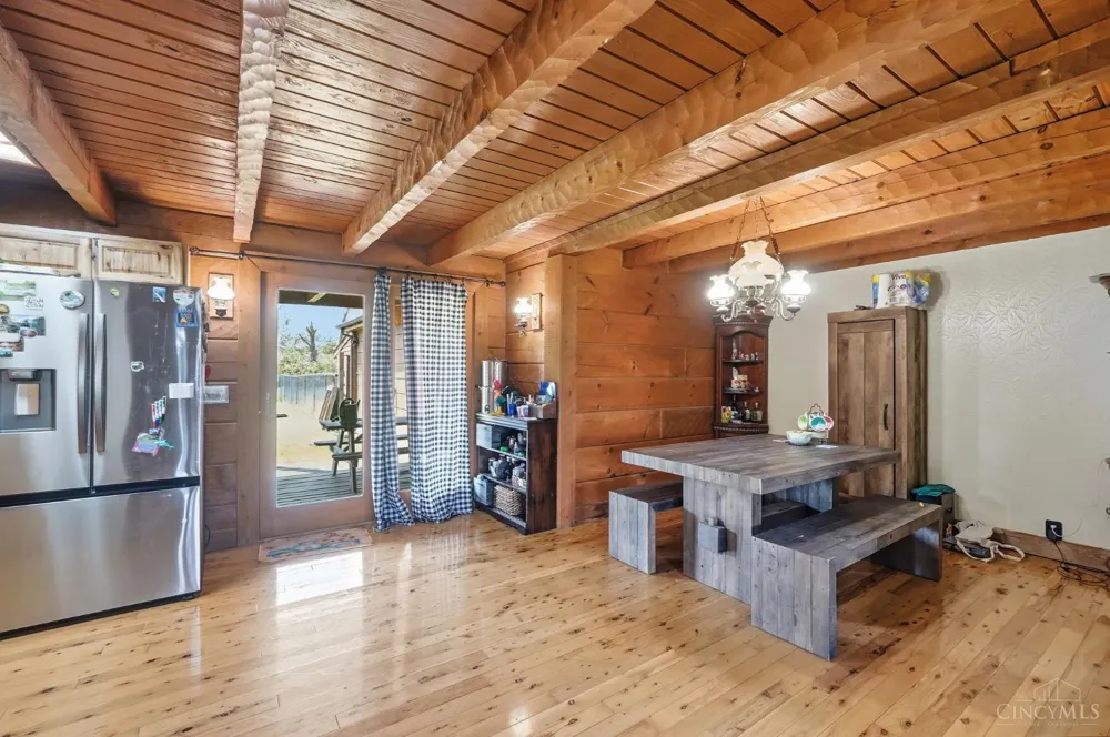 255 W Pekin Road Clearcreek, OH 45036