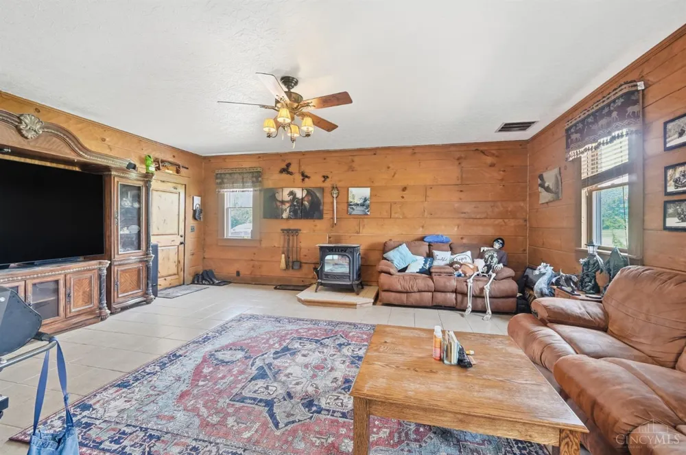 255 W Pekin Road Clearcreek, OH 45036