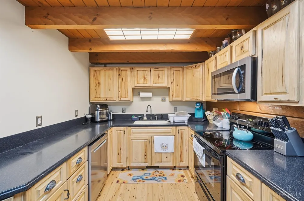 255 W Pekin Road Clearcreek, OH 45036