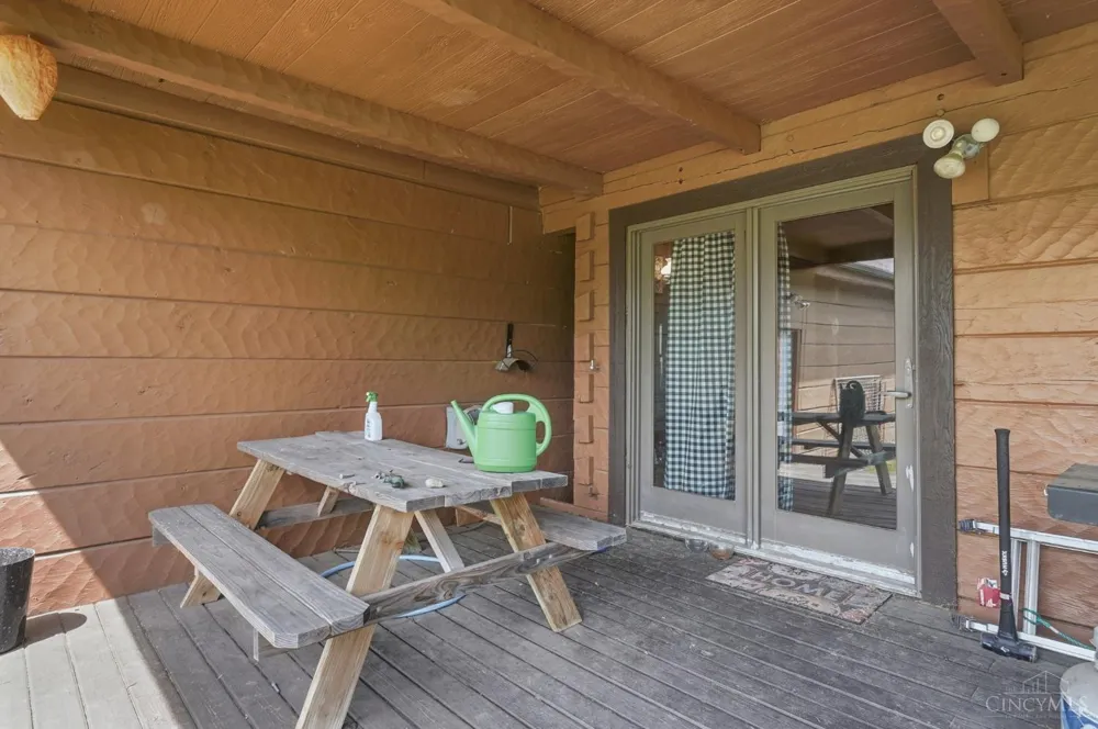 255 W Pekin Road Clearcreek, OH 45036