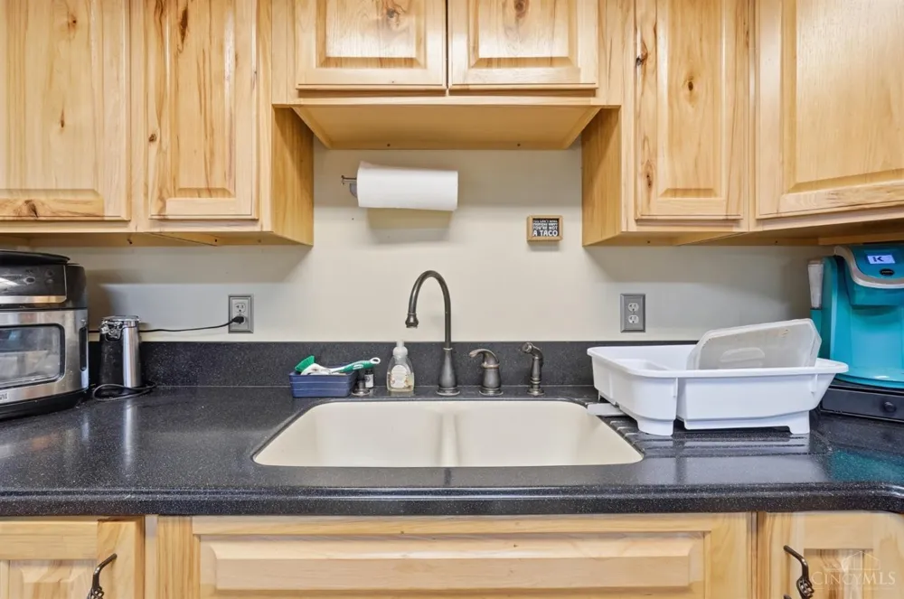 255 W Pekin Road Clearcreek, OH 45036