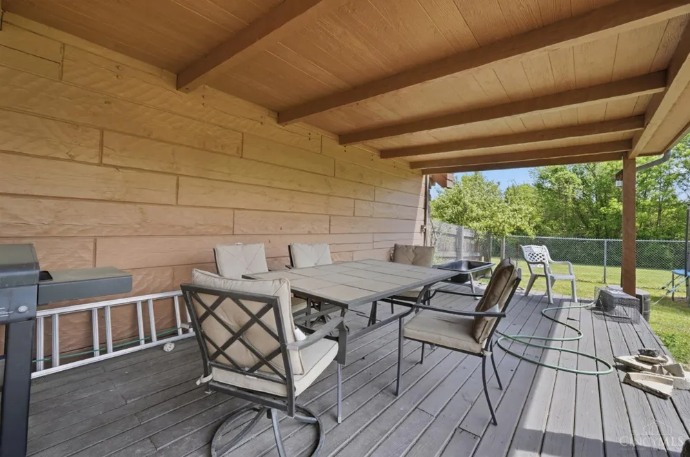 255 W Pekin Road Clearcreek, OH 45036