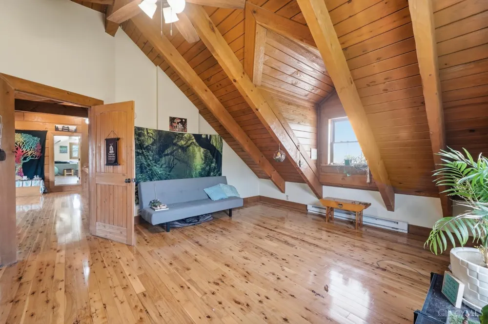 255 W Pekin Road Clearcreek, OH 45036