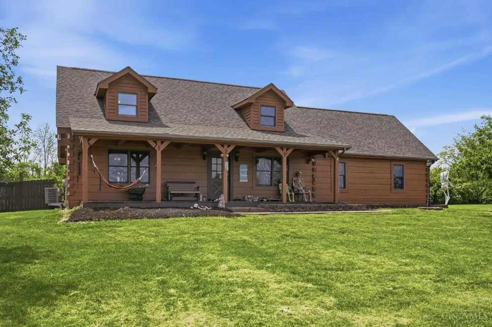 255 W Pekin Road Clearcreek, OH 45036