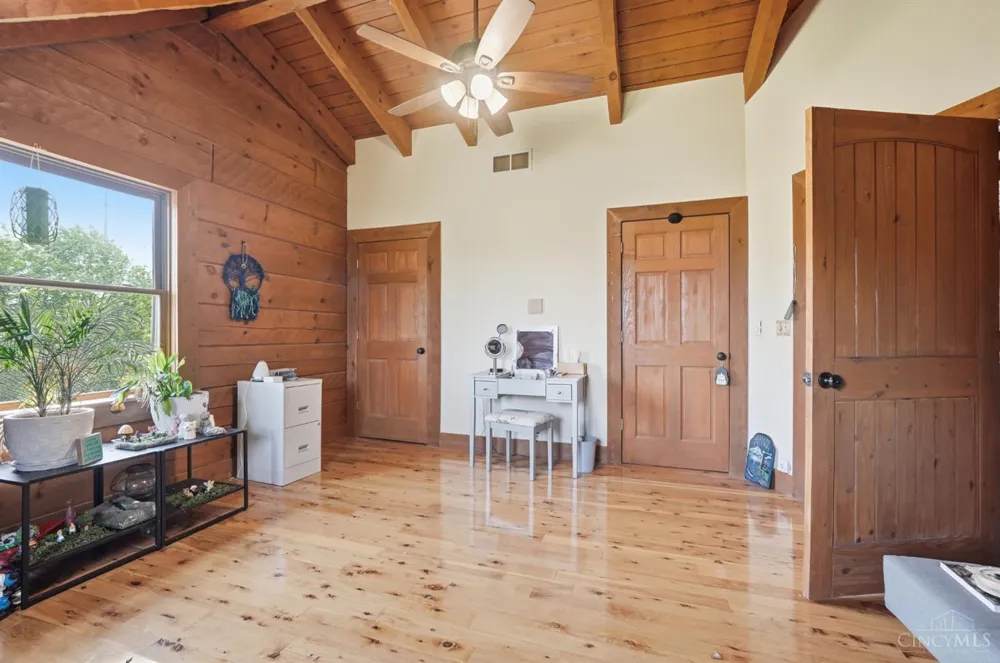 255 W Pekin Road Clearcreek, OH 45036