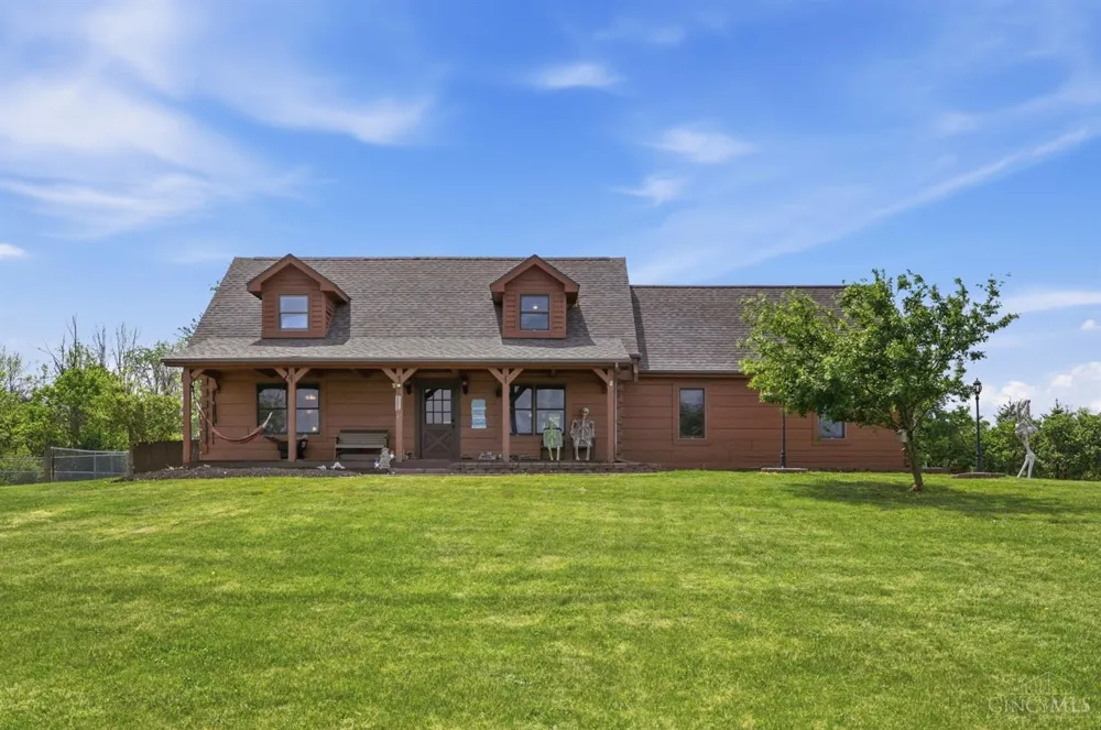 255 W Pekin Road Clearcreek, OH 45036
