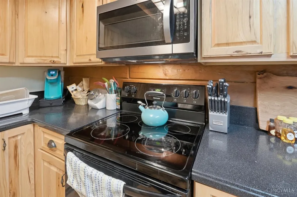 255 W Pekin Road Clearcreek, OH 45036