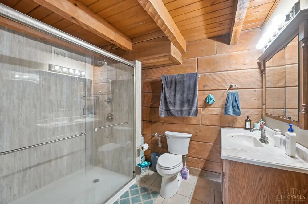255 W Pekin Road Clearcreek, OH 45036
