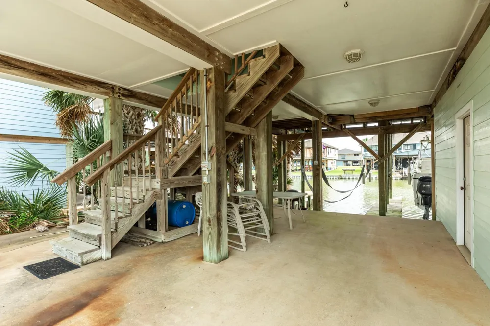 139 Driftwood Road Freeport, TX 77541
