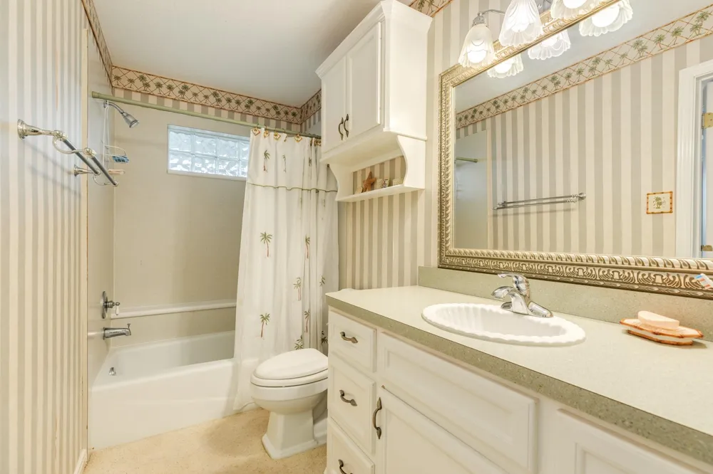 139 Driftwood Road Freeport, TX 77541