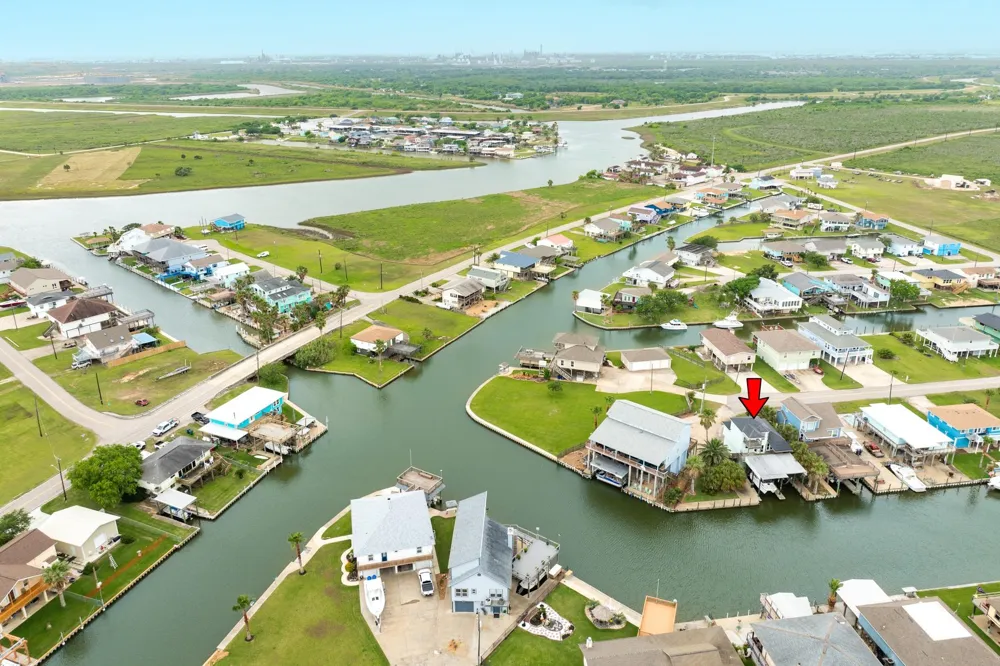 139 Driftwood Road Freeport, TX 77541